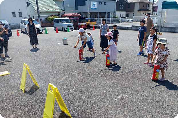 防災の日にちなんだ消火訓練